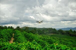 【世界】DJI農業ドローン60万台超、節水4.1億トン・炭素排出5,100万トン削減と発表