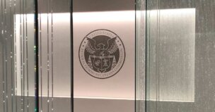 【アメリカ】米FCCがドローン技術支配力強化を目指す包括改革案を発表——通信規制から産業育成政策への転換
