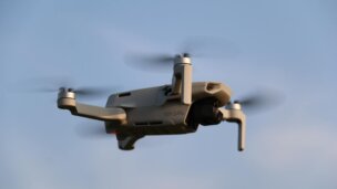 【米国】DJI・AutelのFCC規制見直しが節目、Covered List問題は日本の調達にも波及するか